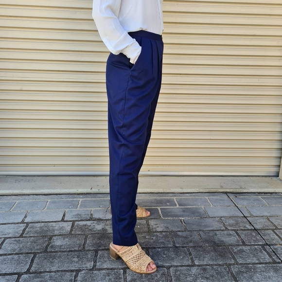SOLD ~ Vintage tailored navy pants, high waisted size 10 - Picture 4 of 7